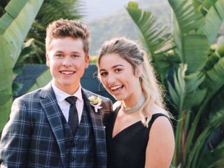 Bella Robertson poses a picture with her boyfriend Jacob Mayo.